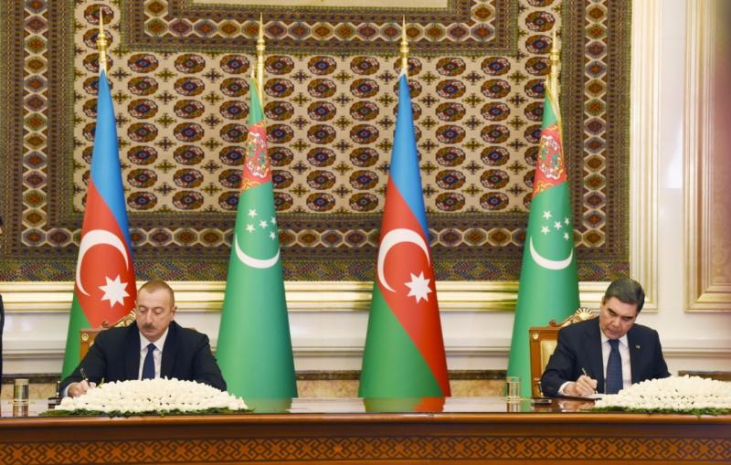 Aзербайджан-Tуркменских документов подписан